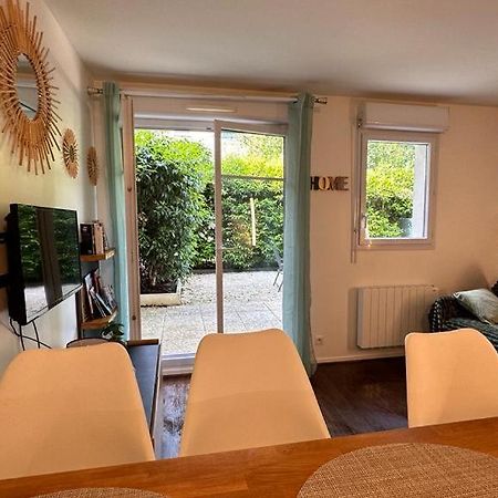 Appartement T2 Rez De Jardin - Disneyland Paris 6 Min Bussy-Saint-Georges Bagian luar foto
