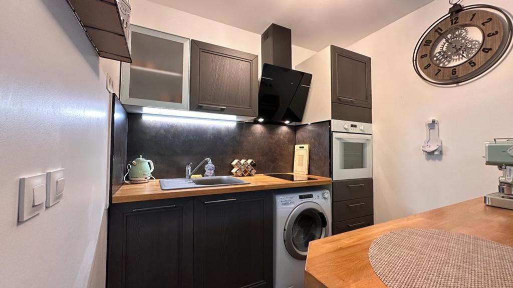 Appartement T2 Rez De Jardin - Disneyland Paris 6 Min Bussy-Saint-Georges Bagian luar foto