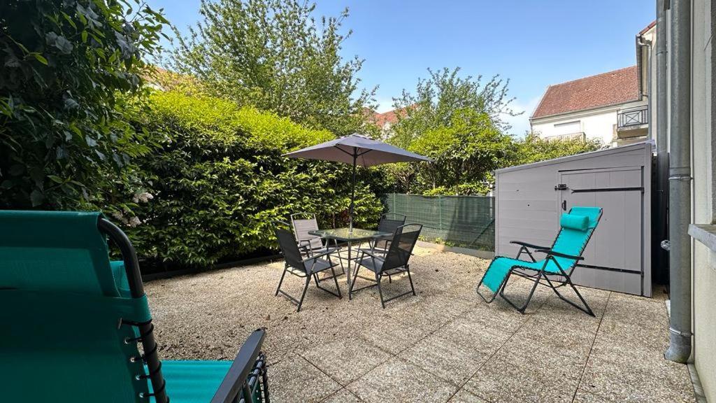 Appartement T2 Rez De Jardin - Disneyland Paris 6 Min Bussy-Saint-Georges Bagian luar foto
