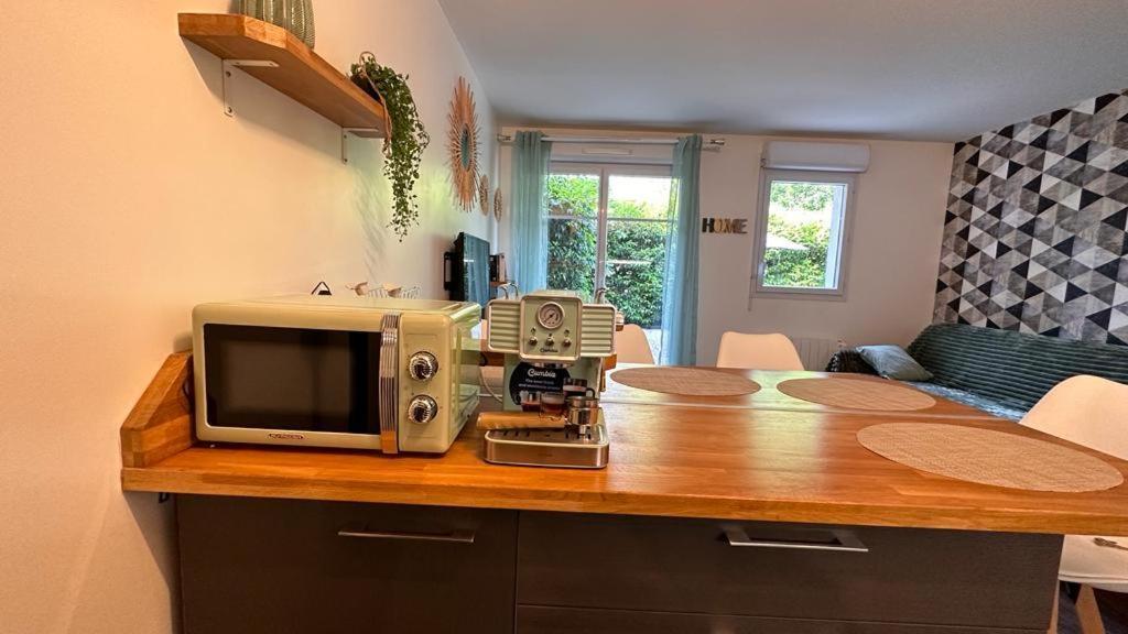 Appartement T2 Rez De Jardin - Disneyland Paris 6 Min Bussy-Saint-Georges Bagian luar foto