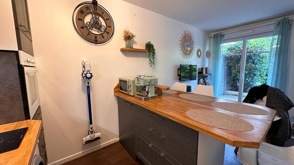 Appartement T2 Rez De Jardin - Disneyland Paris 6 Min Bussy-Saint-Georges Bagian luar foto